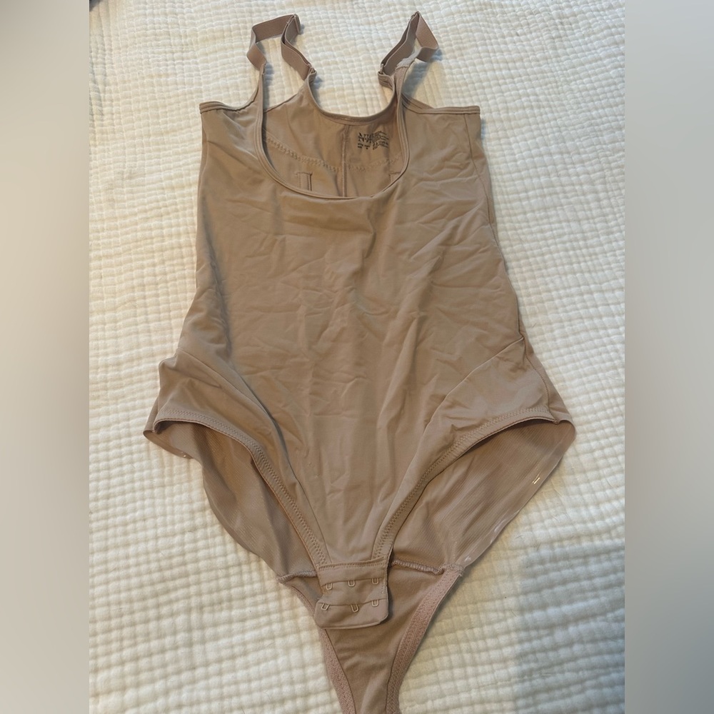Shapewear lot size M spanx and others
